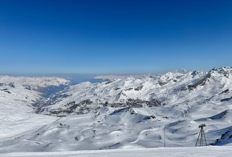 Spring skiing in Val Thorens. Image © PlanetSKI
